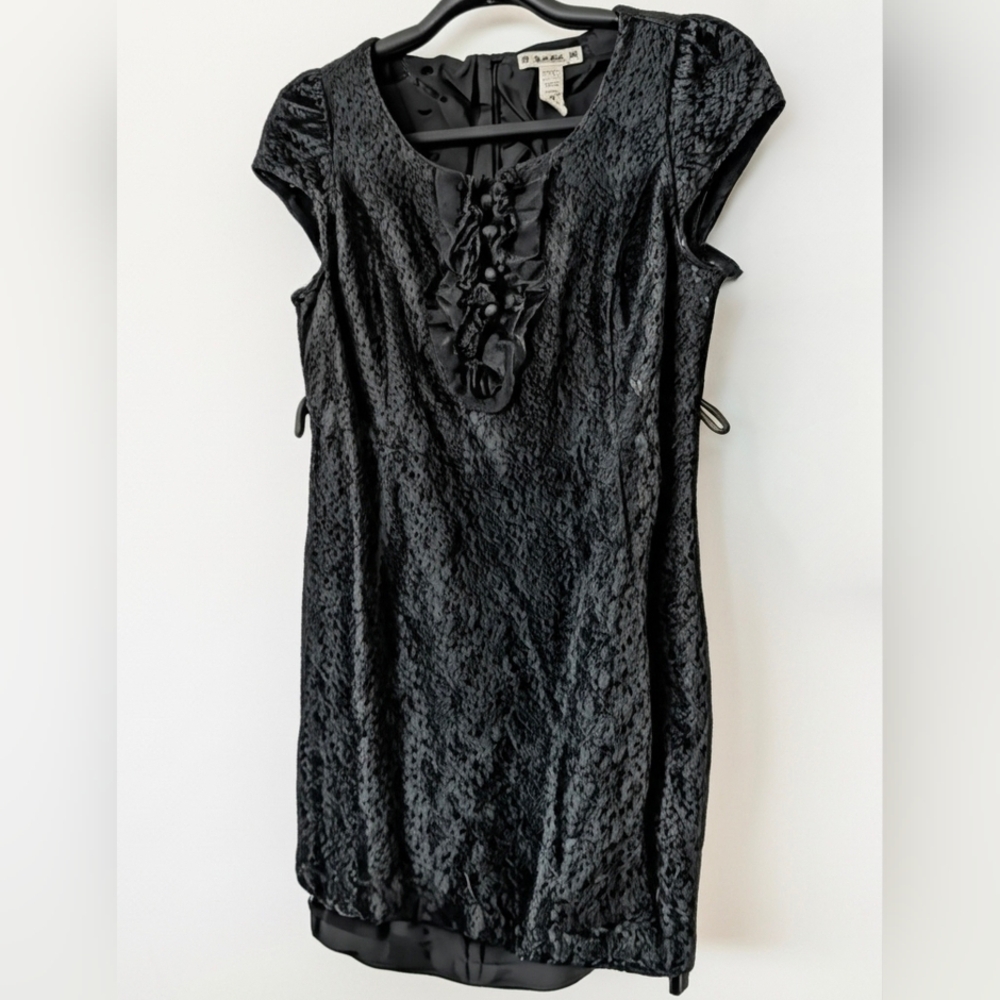 Vintage Forever Twenty one black lace dress M